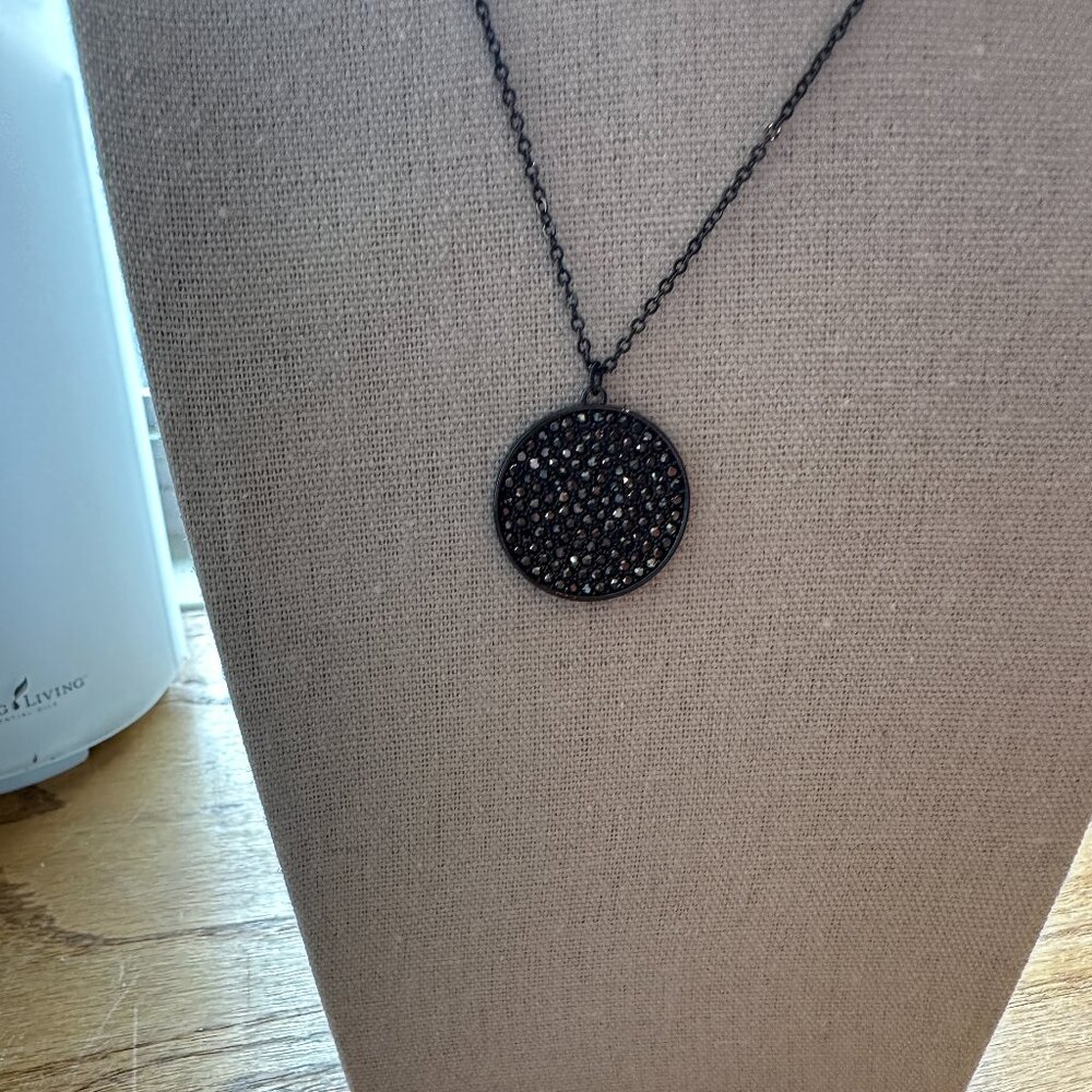 Park Lane Jewelry Hematite Hendrix necklace NEW! Pendant and crystals